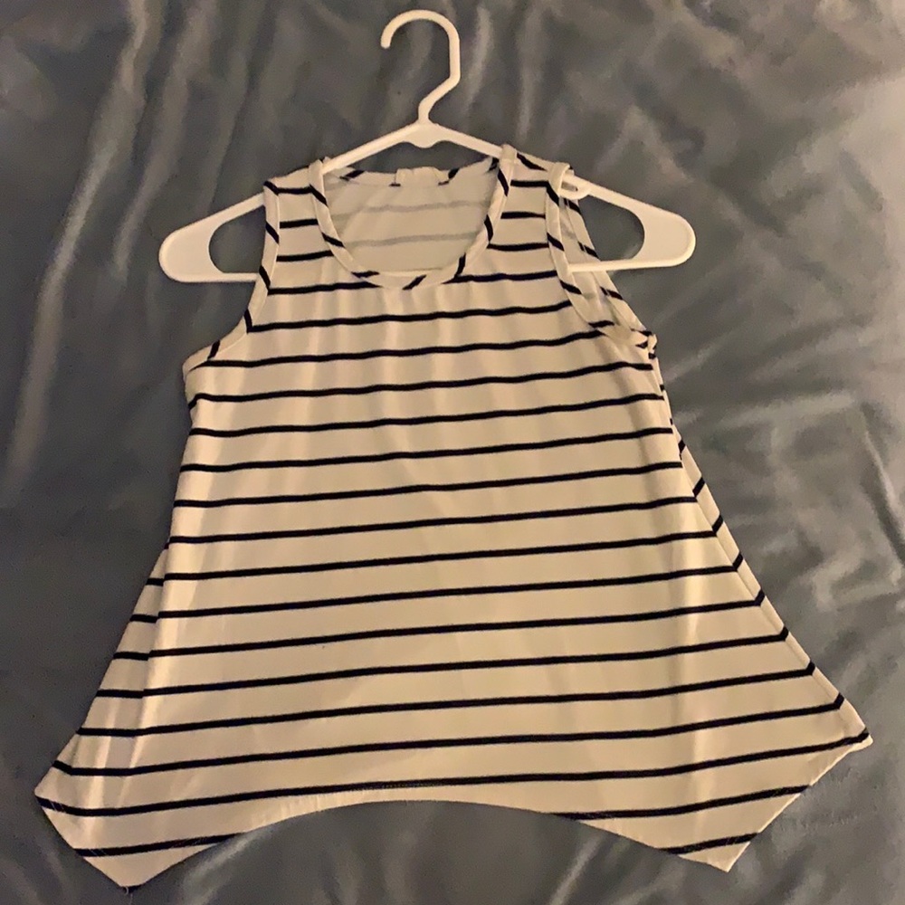 Super cute Btween tank! Size S and only worn twice